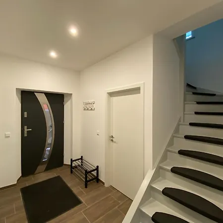 펜션 Bimmelbahn- Familienferienhaus 100 M Am Dampflokbahnhof Sauna Trampolin Spielezimmer