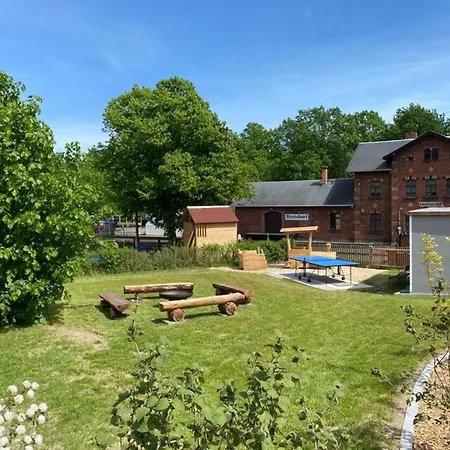 Bimmelbahn- Familienferienhaus 100 M Am Dampflokbahnhof Sauna Trampolin Spielezimmer